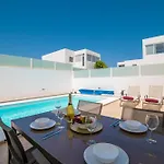 Ocean Wave - Sea Views - Free Private Heated Pool Πλάγια Μπλάνκα