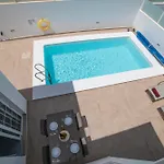 Ocean Wave - Sea Views - Free Private Heated Pool *