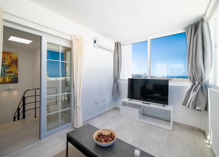 빌라 Ocean Wave - Sea Views - Free Private Heated Pool