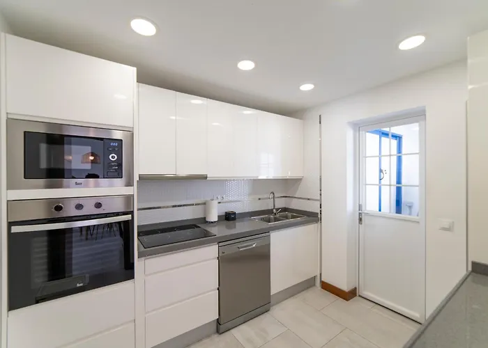 Ocean Wave - Sea Views - Free Private Heated Pool 빌라 *