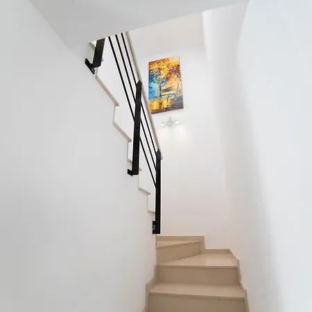 Ocean Wave - Sea Views - Free Private Heated Pool