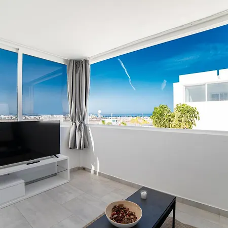 Ocean Wave - Sea Views - Free Private Heated Pool Villa *