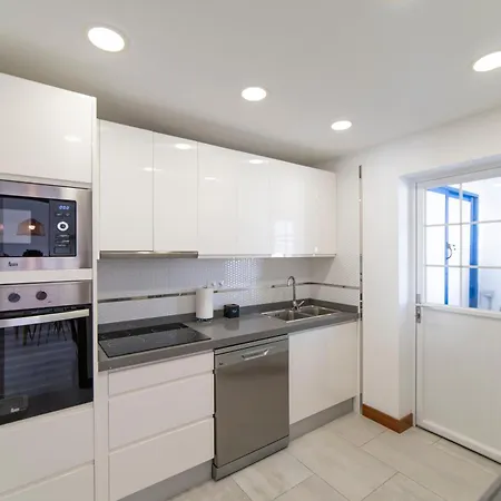 Ocean Wave - Sea Views - Free Private Heated Pool Villa *